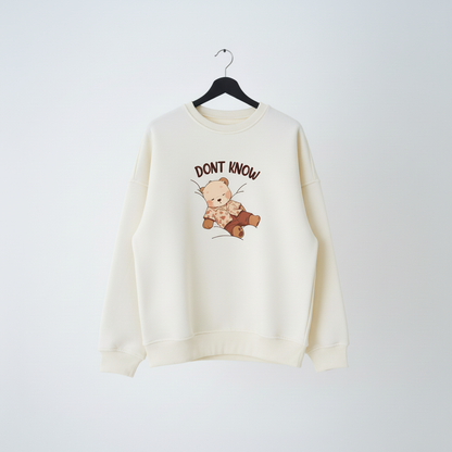 Don’t Know Bear Krem Sweatshirt